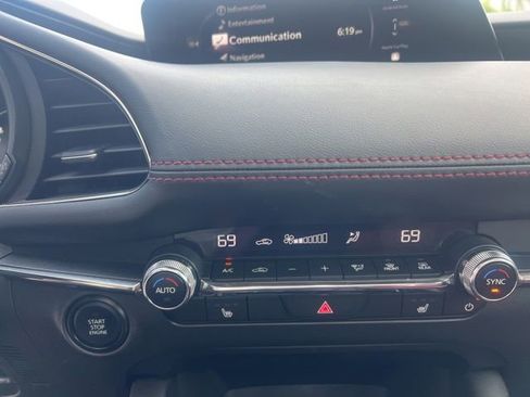 Used 2025 MAZDA MAZDA3 Carbon AWD/4WD image 33
