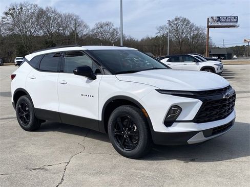 New 2025 Chevrolet Blazer LT w/ Midnight/Sport Edition image 9