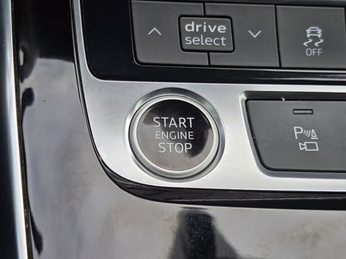 Used 2021 Audi Q7 3.0T Premium Plus image 21