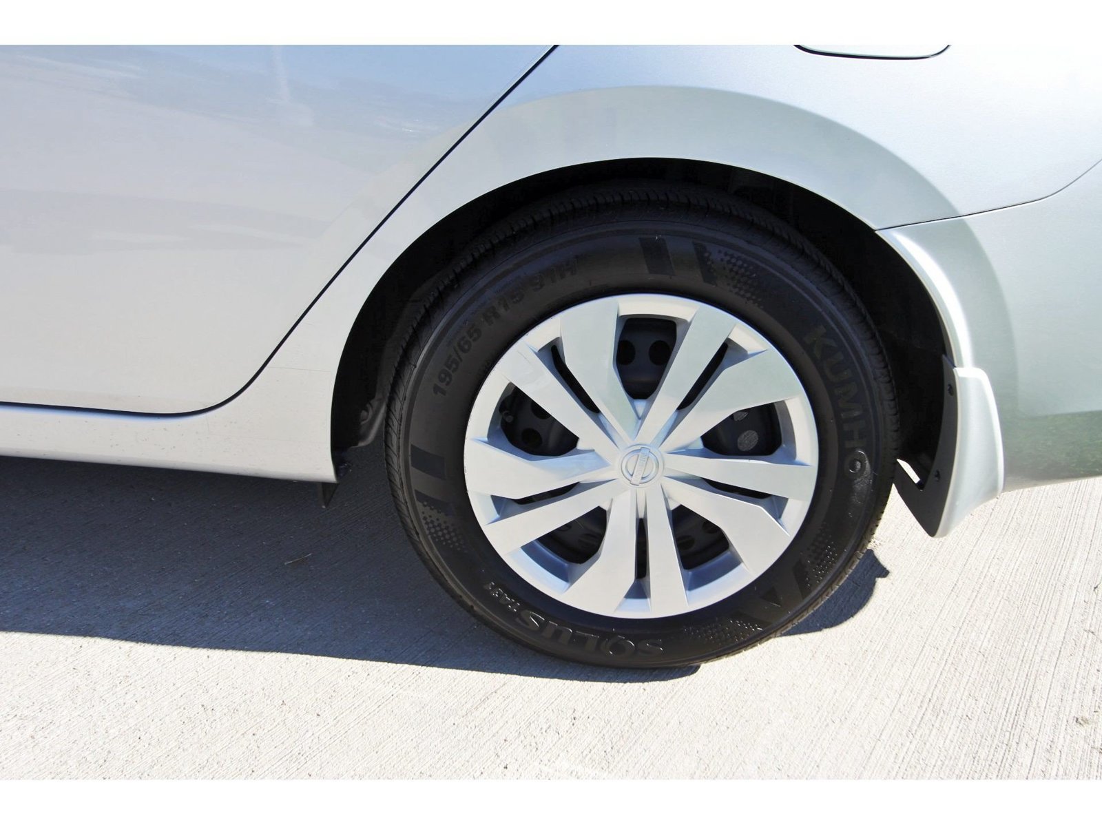 Certified 2025 Nissan Versa S w/ Trunk Package FWD image 31