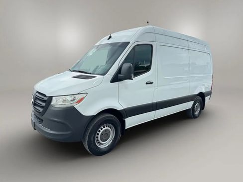 Used 2019 Mercedes-Benz Sprinter 2500 w/ Driver Convenience Package image 7