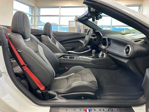 Used 2023 Chevrolet Camaro SS image 10