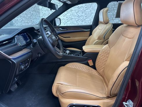 Used 2023 Jeep Grand Cherokee Summit w/ Advanced Protech Group IV image 26