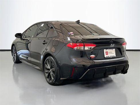 Used 2024 Toyota Corolla SE image 6