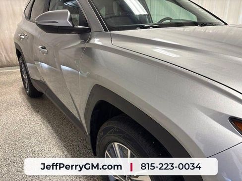 Used 2023 Hyundai Tucson Blue AWD/4WD image 8