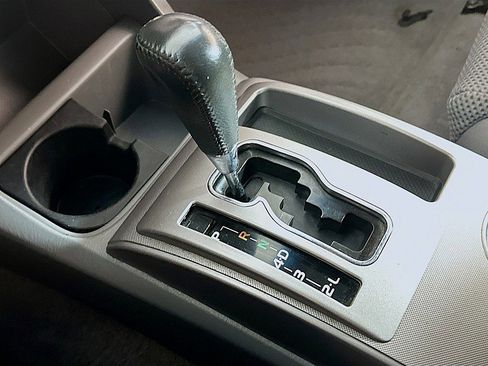 Used 2011 Toyota Tacoma 4x4 Double Cab image 17