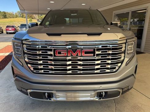 New 2026 GMC Sierra 1500 Denali w/ Denali Reserve Package image 12