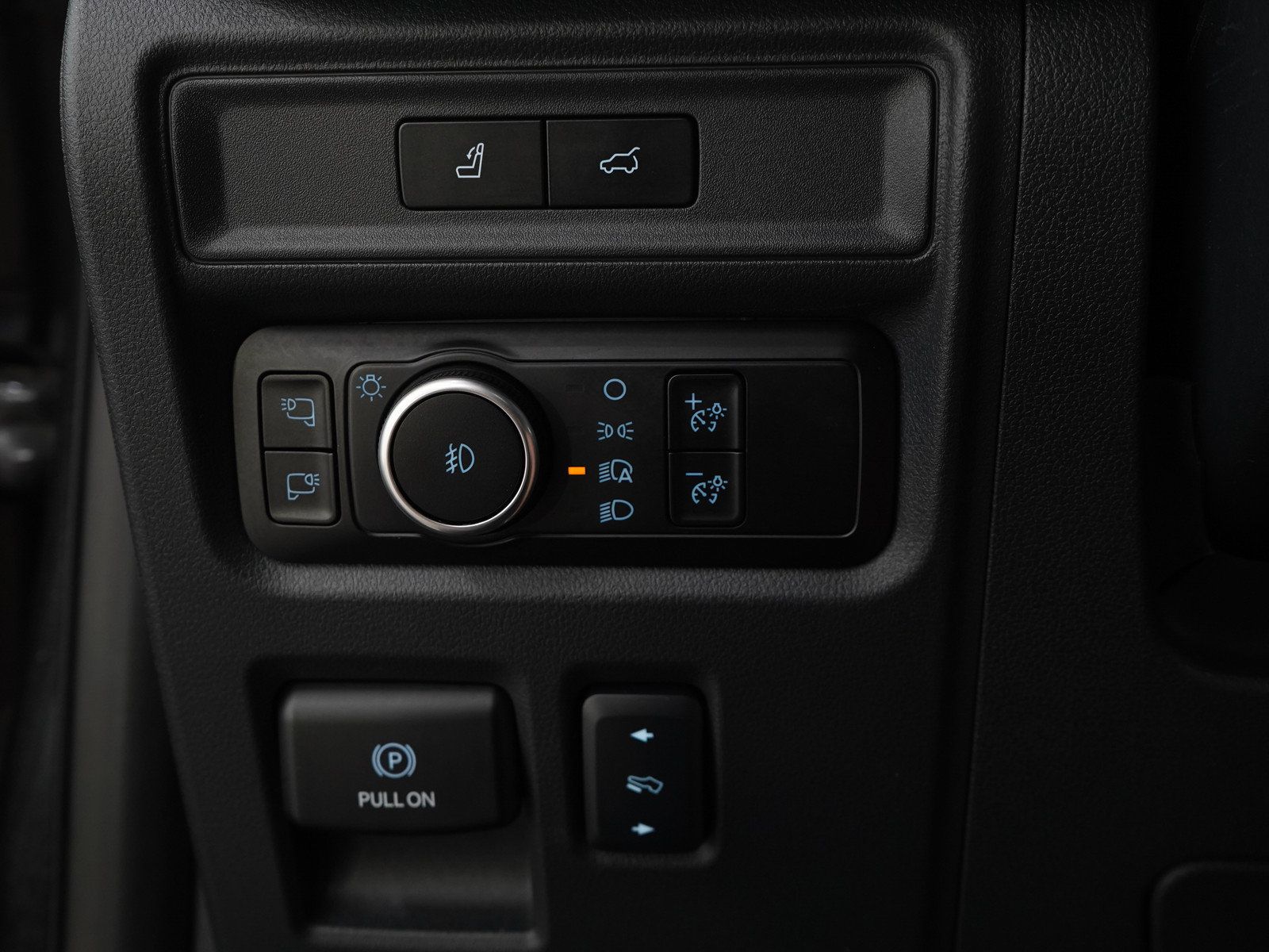 Used 2024 Ford Expedition Max Platinum AWD/4WD image 29