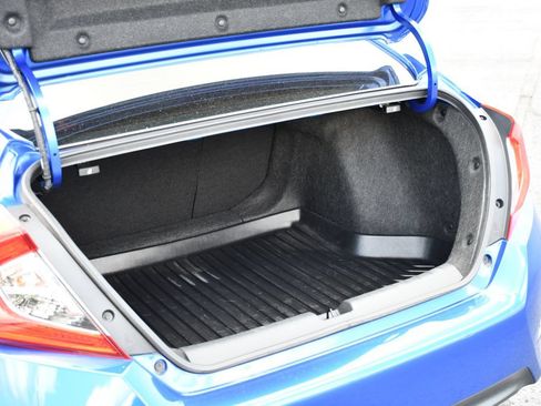 Used 2018 Honda Civic Touring image 34