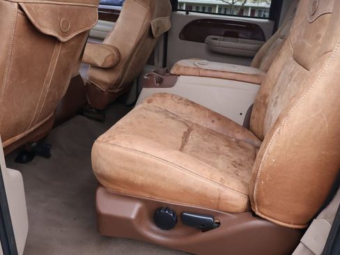 Used 2004 Ford F250 King Ranch image 30