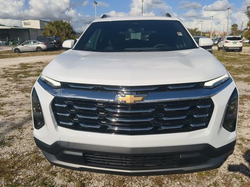 New 2025 Chevrolet Equinox LT w/ Convenience Package II image 9