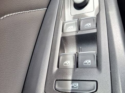 Used 2023 Volkswagen Atlas Cross Sport SE w/ Black Wheel Package FWD image 16