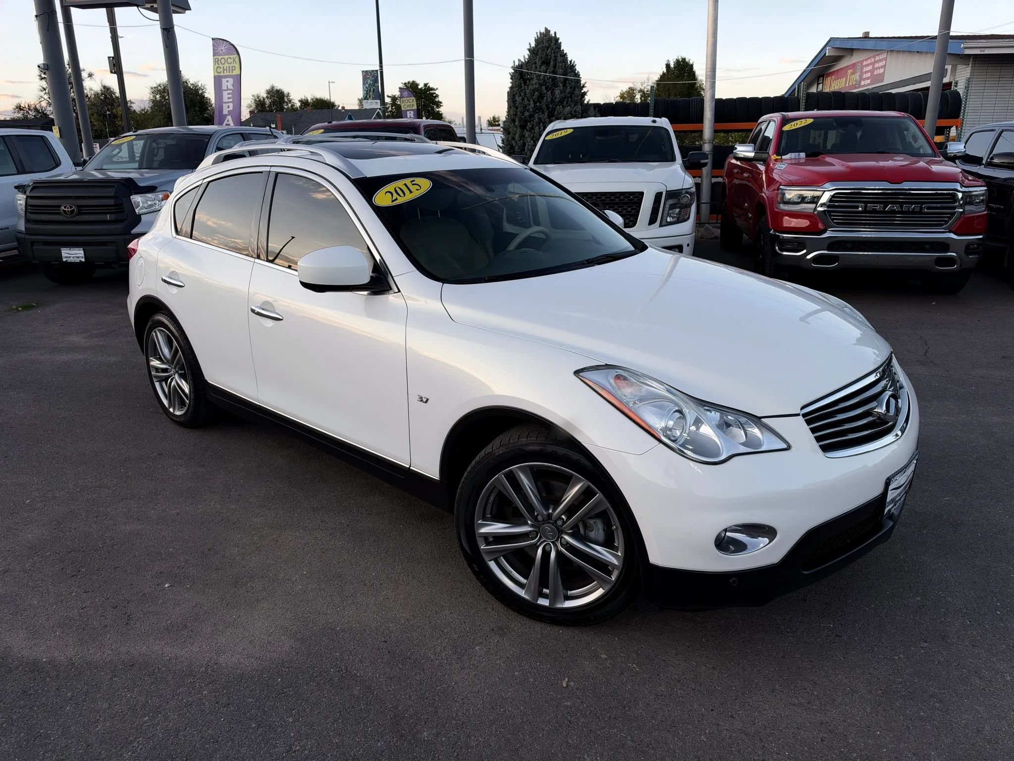 Used 2015 INFINITI QX50 Journey w/ Premium Package AWD/4WD image 3