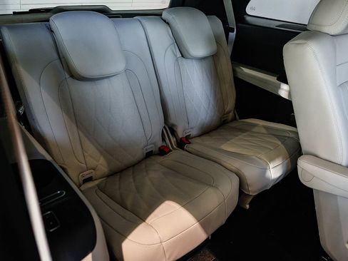 New 2026 Mercedes-Benz GLS 63 AMG 4MATIC image 18