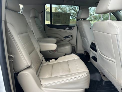 Used 2020 GMC Yukon XL Denali image 43