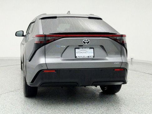 Used 2023 Toyota bZ4X AWD image 6