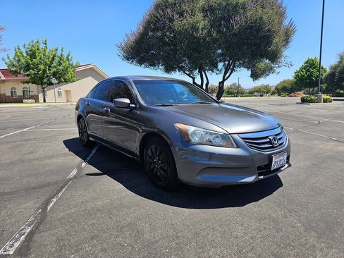 Used 2011 Honda Accord LX image 4