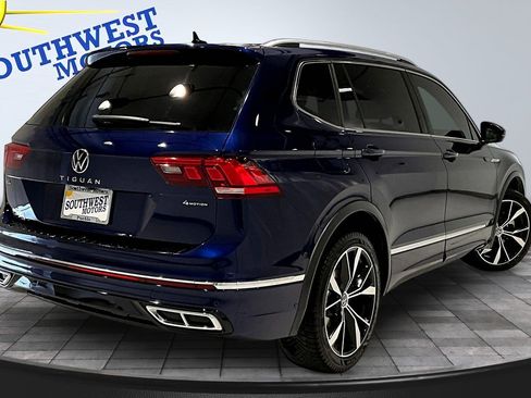 Used 2024 Volkswagen Tiguan SEL R-Line w/ MDO Package, Two-Row image 6
