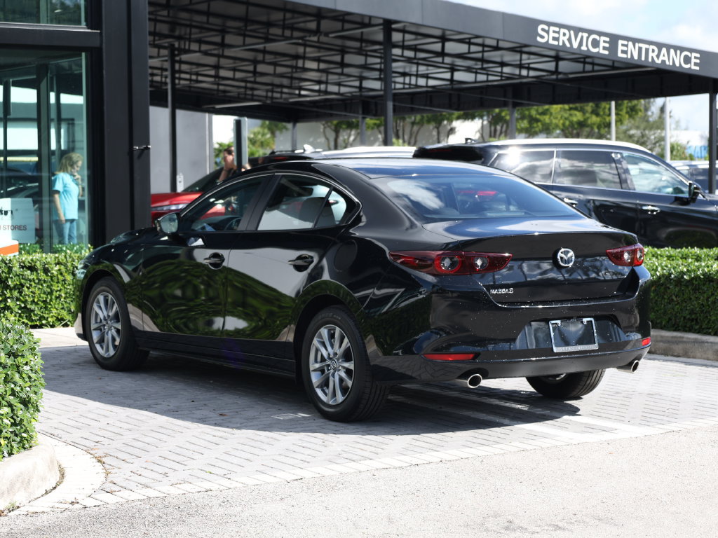 Used 2026 MAZDA MAZDA3 s FWD image 5