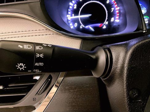 Used 2017 Toyota Avalon Limited w/ All Weather Liner Package image 30