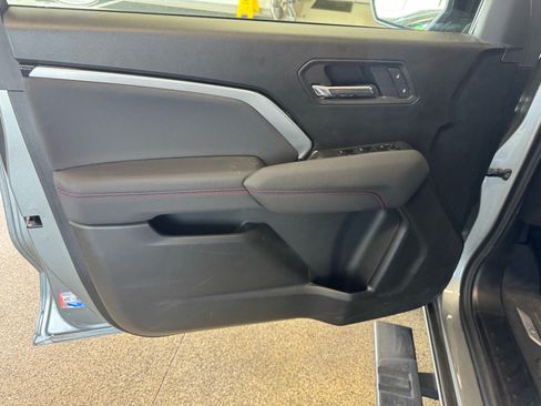 Used 2024 Chevrolet Colorado Z71 w/ Z71 Convenience Package 2 AWD/4WD image 14