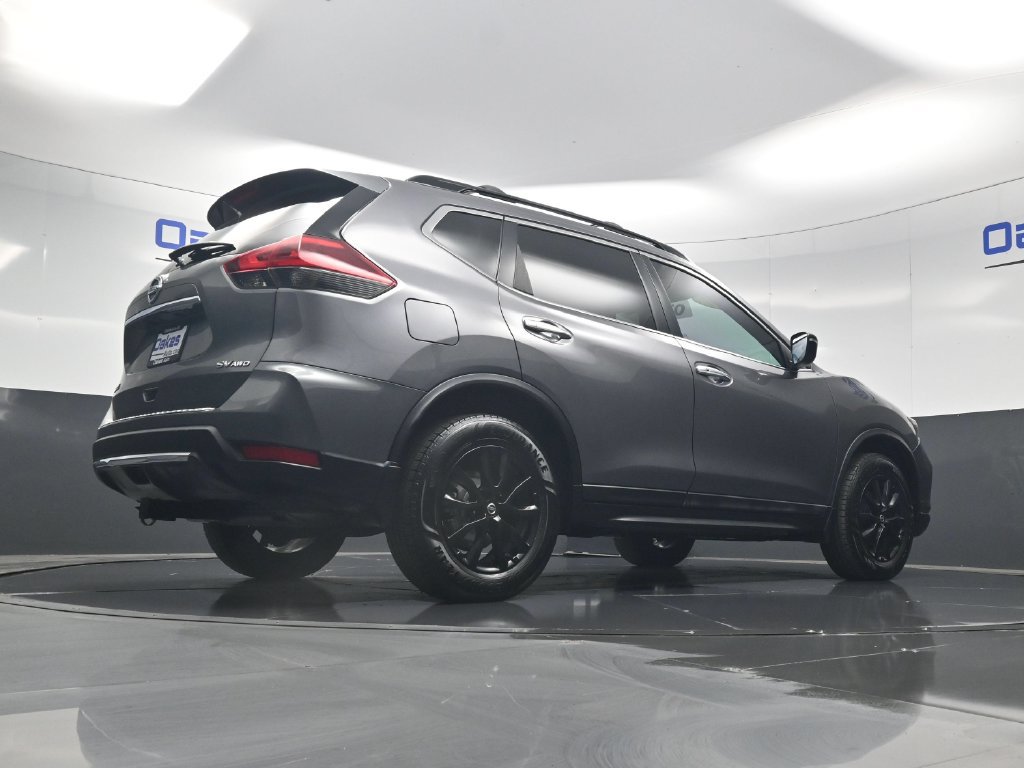Used 2017 Nissan Rogue SV w/ Midnight Edition AWD/4WD image 43