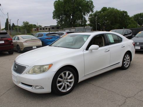 Used 2007 Lexus LS 460 RWD image 4