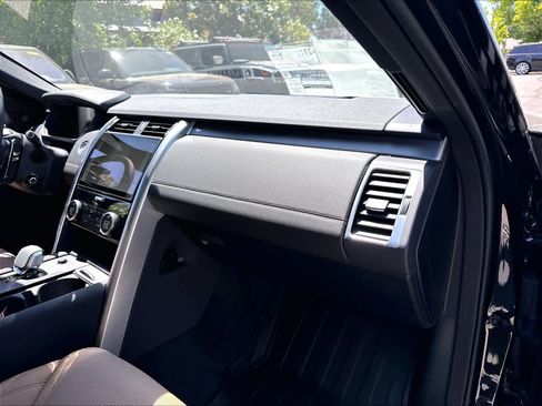 New 2026 Land Rover Discovery Dynamic SE AWD/4WD image 28