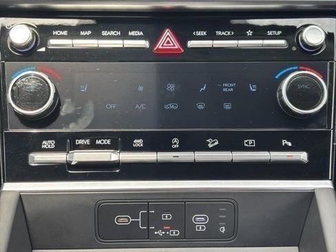 New 2025 Hyundai Santa Fe SEL image 9