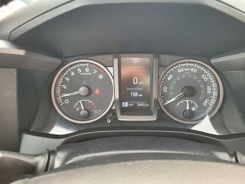 Used 2021 Toyota Tacoma TRD Off-Road w/ TRD Premium Off Road Package image 29