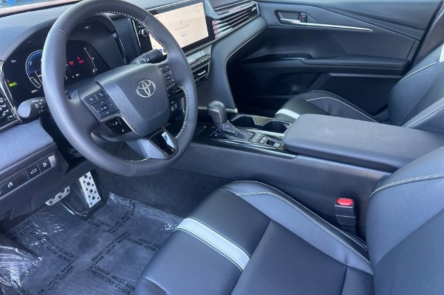 Certified 2026 Toyota Camry Hybrid w/ Multimedia Upgrade Package FWD image 12
