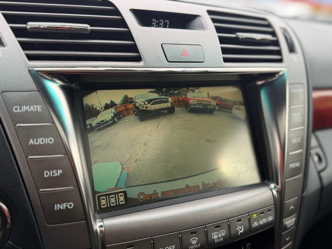 Used 2007 Lexus LS 460 RWD image 23