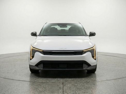 Used 2025 Kia K4 FWD image 2