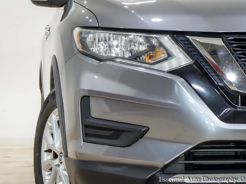 Used 2020 Nissan Rogue SV AWD/4WD image 6