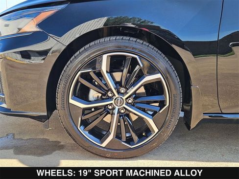 New 2025 Nissan Altima 2.5 SR image 28