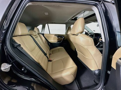 Used 2023 Toyota RAV4 XLE Premium AWD/4WD image 29