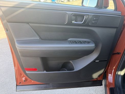 Used 2025 Hyundai Santa Fe Calligraphy image 19