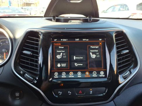 Used 2021 Jeep Cherokee Limited AWD/4WD image 15