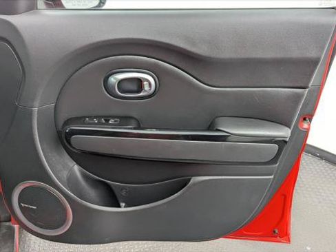 Used 2018 Kia Soul ! w/ Tech Package FWD image 22