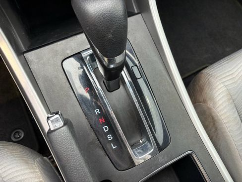 Used 2014 Honda Accord LX image 19