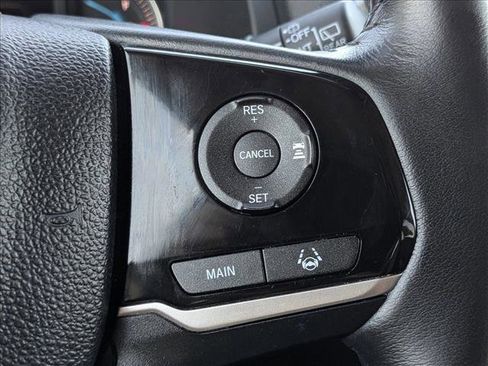 Used 2019 Honda Pilot Touring image 16