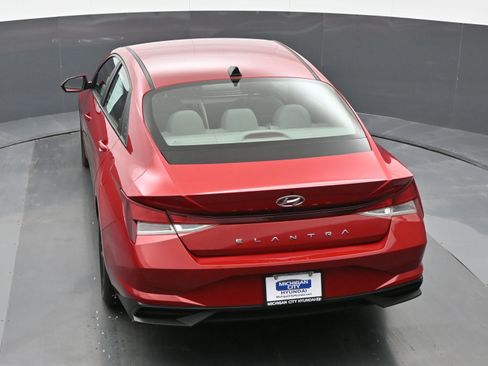 Used 2021 Hyundai Elantra SEL w/ Convenience Package image 33