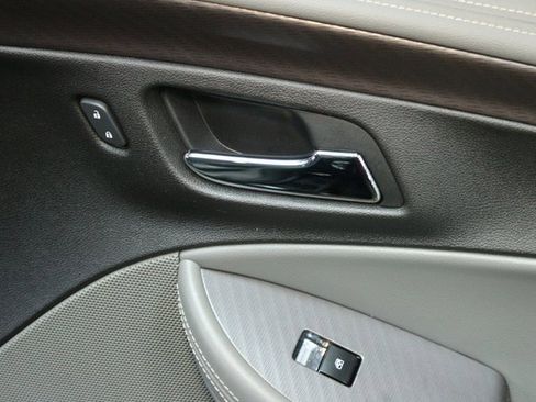 Used 2014 Chevrolet Impala LS image 9