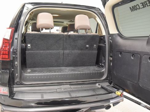 Used 2020 Lexus GX 460 Luxury w/ Luxury Sport Package image 14