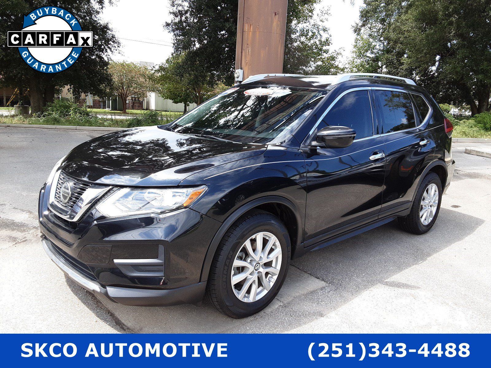 Used 2018 Nissan Rogue SV FWD image 1