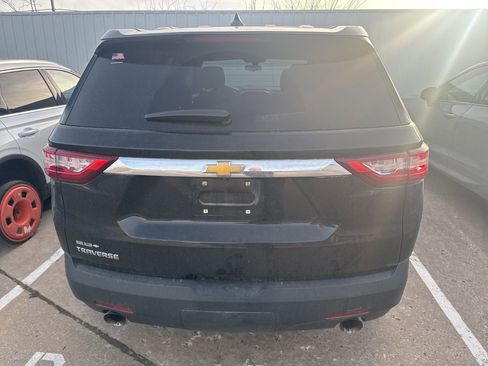 Used 2020 Chevrolet Traverse LS image 6