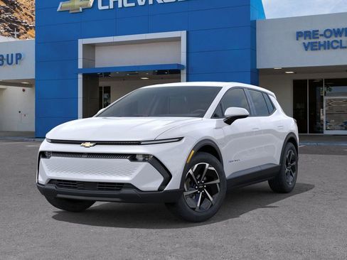 New 2026 Chevrolet Equinox EV LT image 6