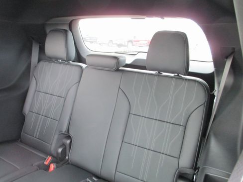 New 2026 Buick Enclave Avenir w/ Super Cruise Package image 12