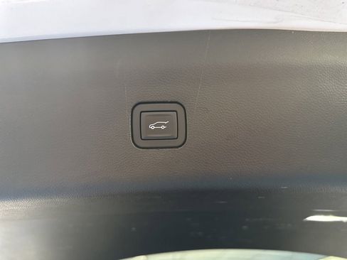 Certified 2024 Buick Enclave Premium image 10