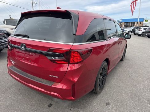 Used 2025 Honda Odyssey Sport-L image 5